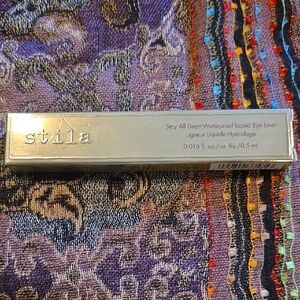 Stila Stay All Day Liquid Eye Liner - Silver Packaging
